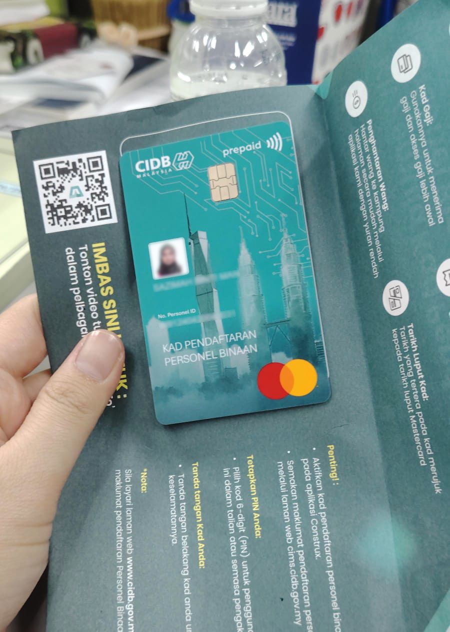 Kad Hijau CIDB - Contoh kad dengan brosur